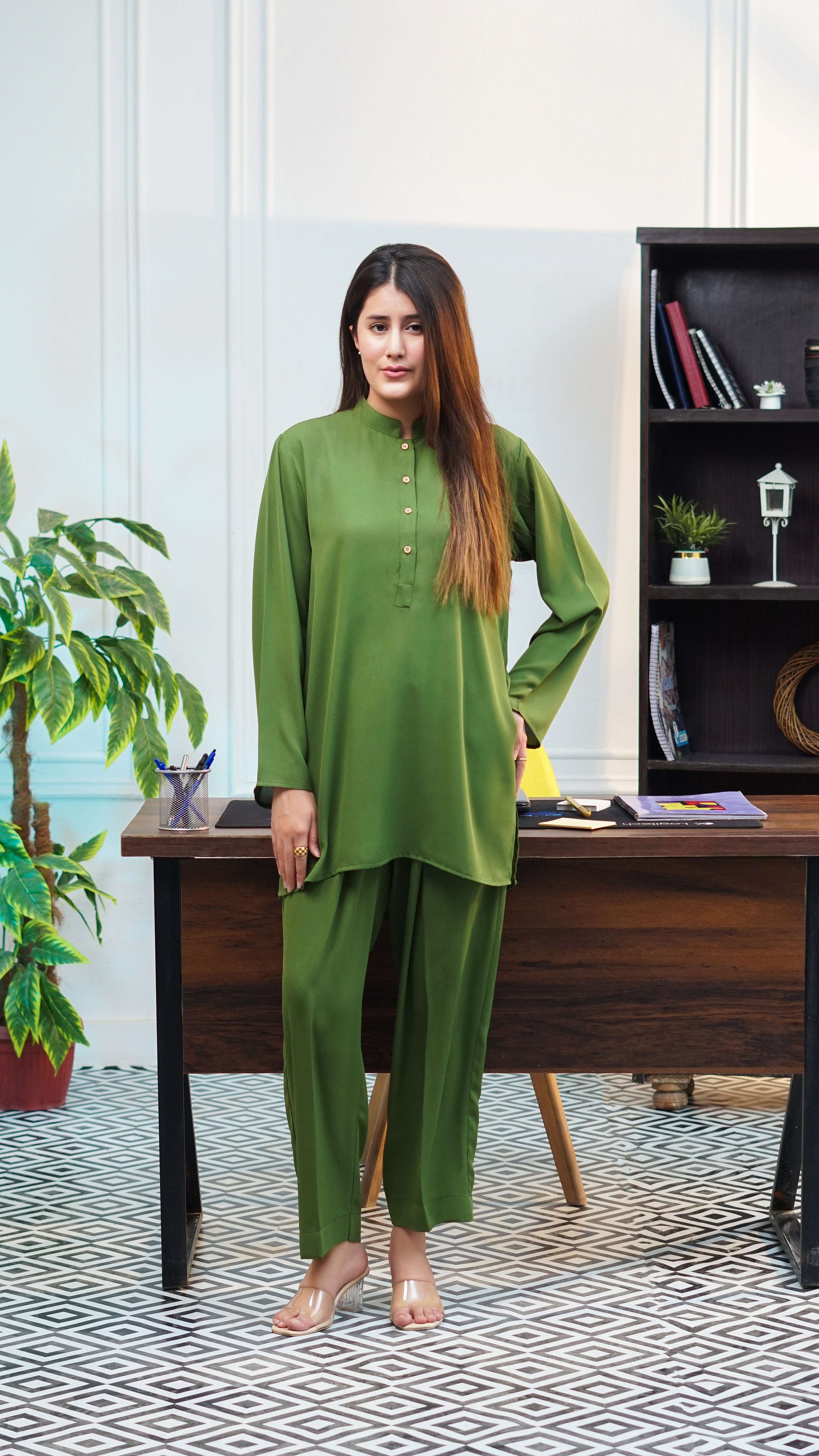 The Emerald Band Collar Georgette Co-ord Set